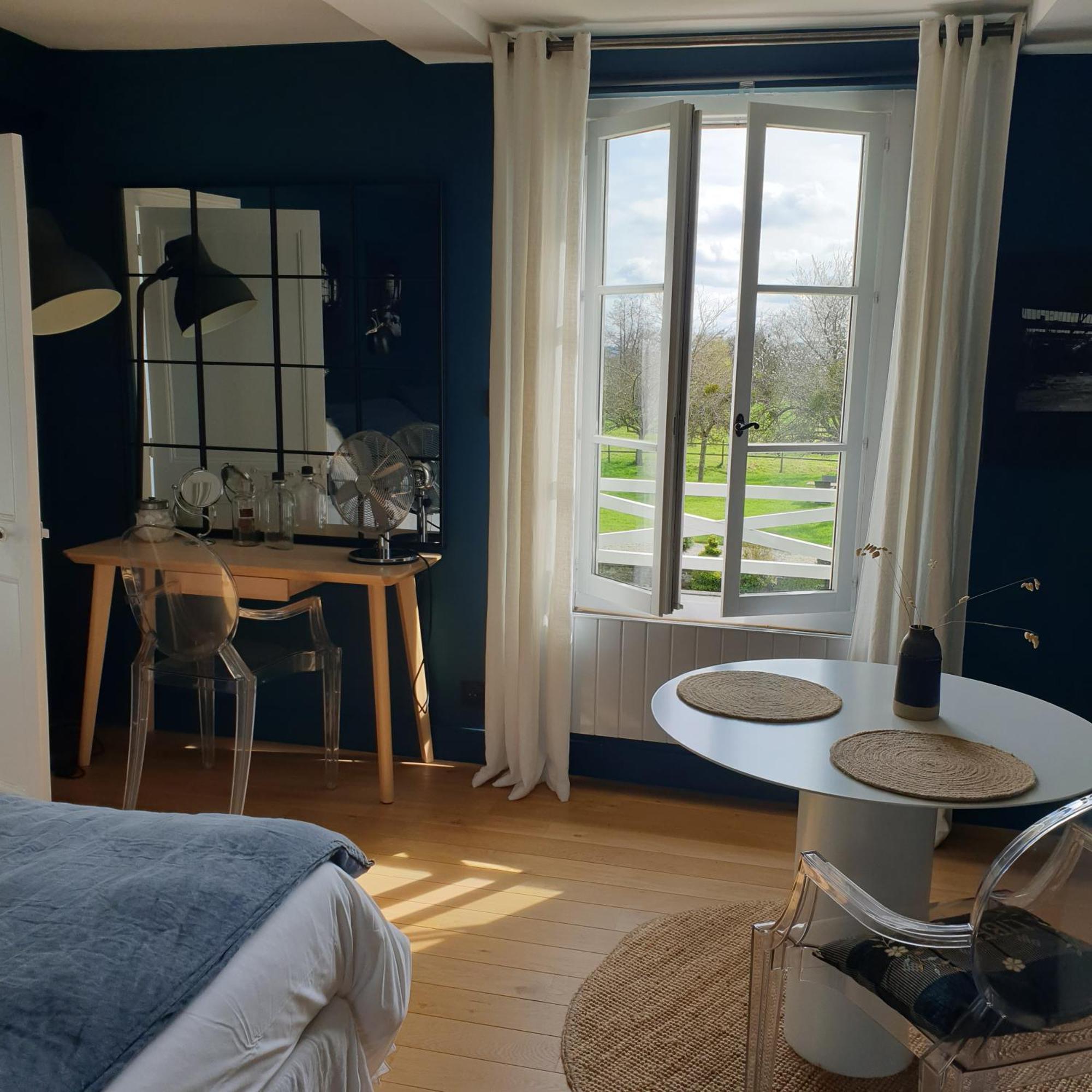 Bed and Breakfast Par Hasard Ou Pas Сен-Мартен-о-Шартрен Экстерьер фото