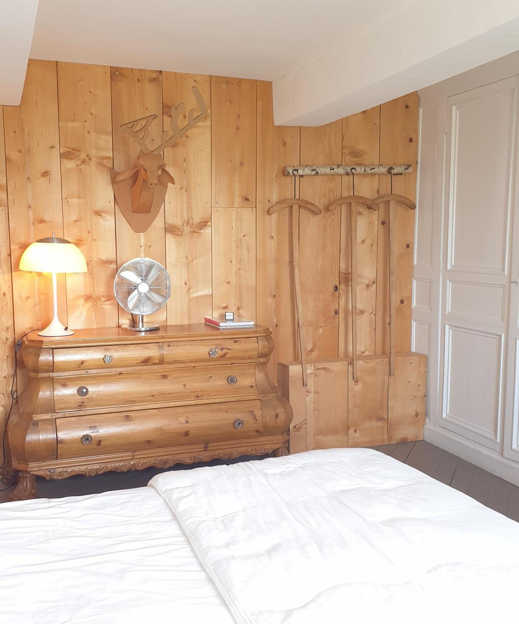Bed and Breakfast Par Hasard Ou Pas Сен-Мартен-о-Шартрен Экстерьер фото