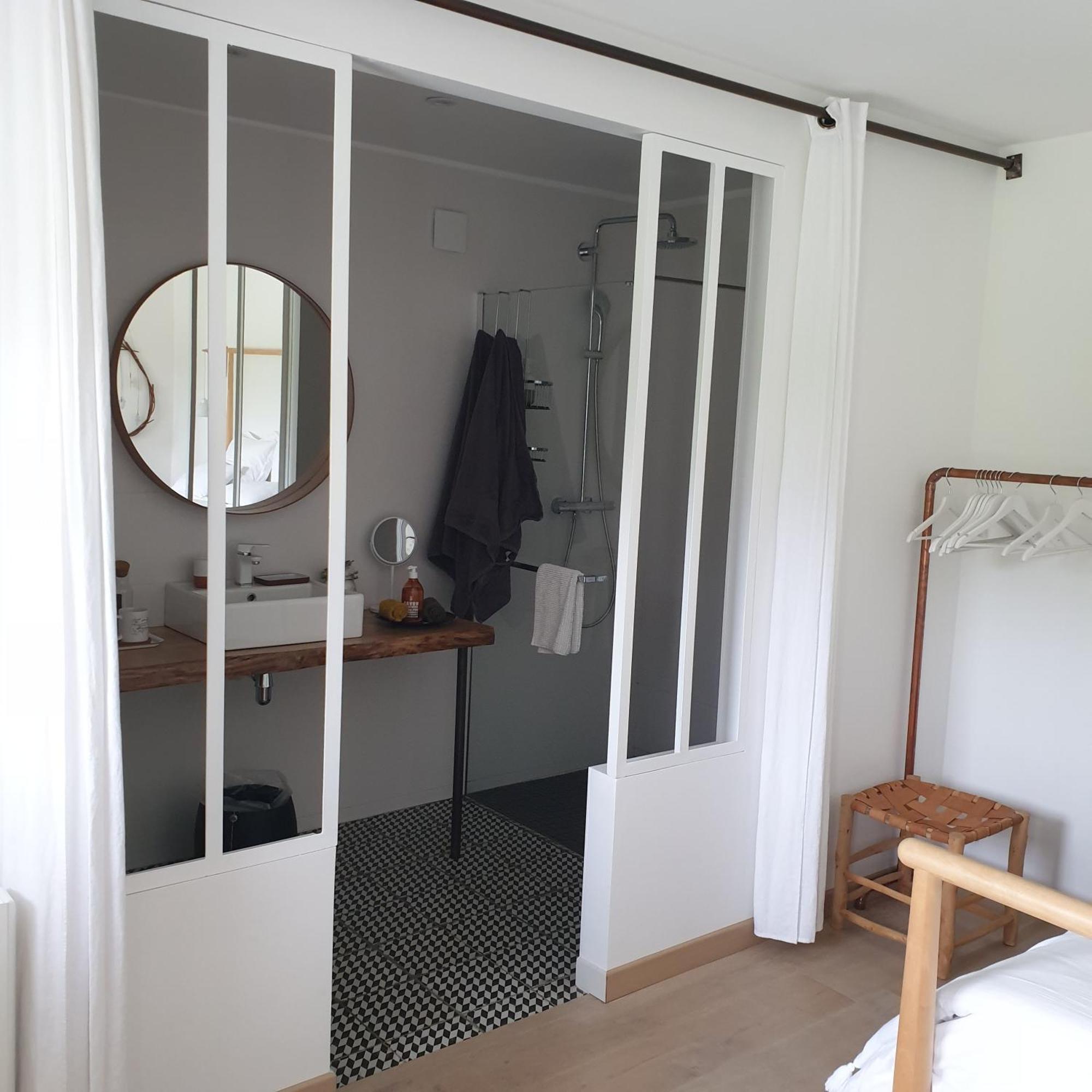 Bed and Breakfast Par Hasard Ou Pas Сен-Мартен-о-Шартрен Экстерьер фото